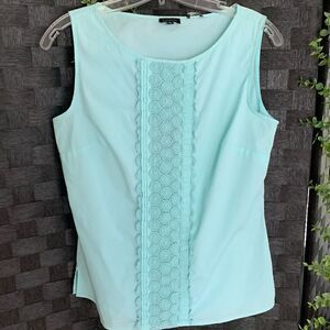Talbots size 10 sleeveless pale blue blouse with embroidery detail